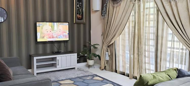 位于马章的3卧室独栋房屋-1600平方米|带2个独立浴室(Homestay Machang - Lycaste Inn Muslim)图片