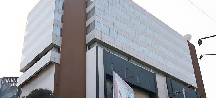 极光塔酒店(Hotel Aurora Towers)图片