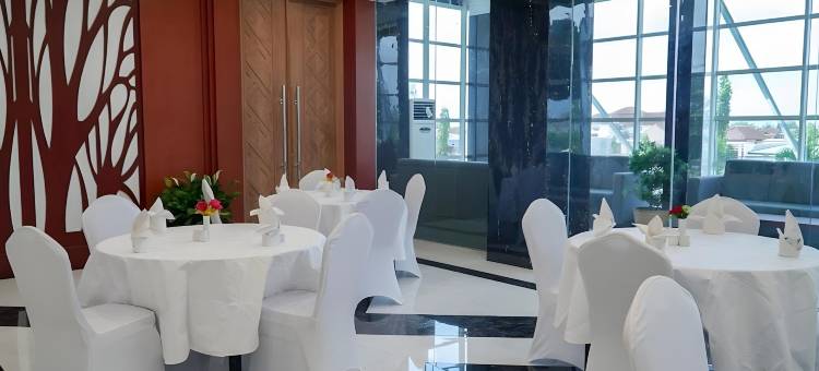 龙目岛瓦甘扎会议酒店(Lombok Vaganza Hotel)图片