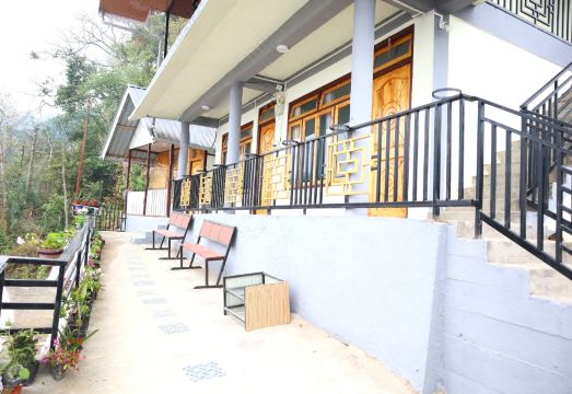Okhli HomestayHotel Overview