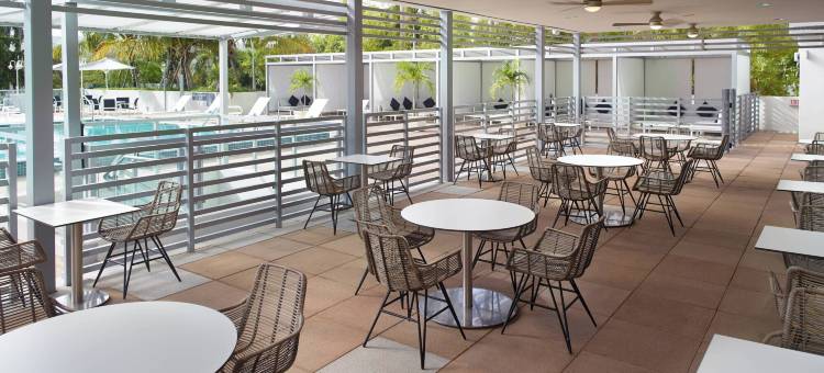 迈阿密科科纳特格罗夫万怡酒店(Courtyard by Marriott Miami Coconut Grove)图片