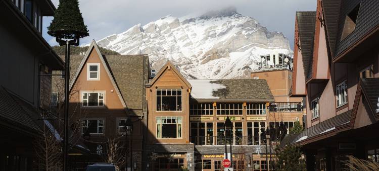 班夫基地营套房(Basecamp Suites Banff)图片
