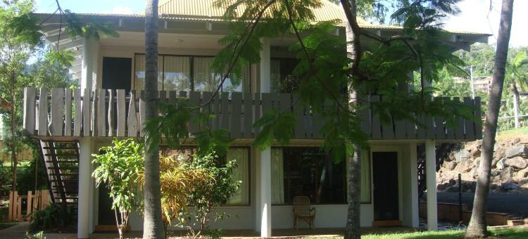 艾尔利基地海滩度假村 - 青年旅馆(Base Backpackers Airlie Beach)图片