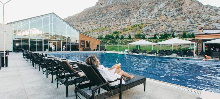 奥什加纳特度假村(Jannat Resort Osh)图片