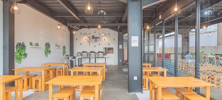 红多兹高级酒店@赫巴特酒店(RedDoorz Premium @ Hotel Hebat)图片