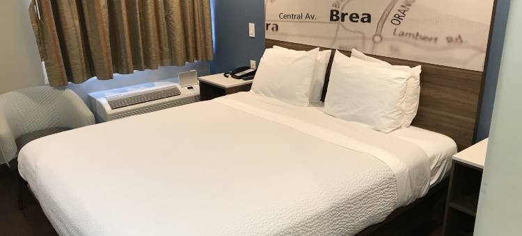 布雷亚海兰汽车旅馆(Hyland Motel Brea)图片