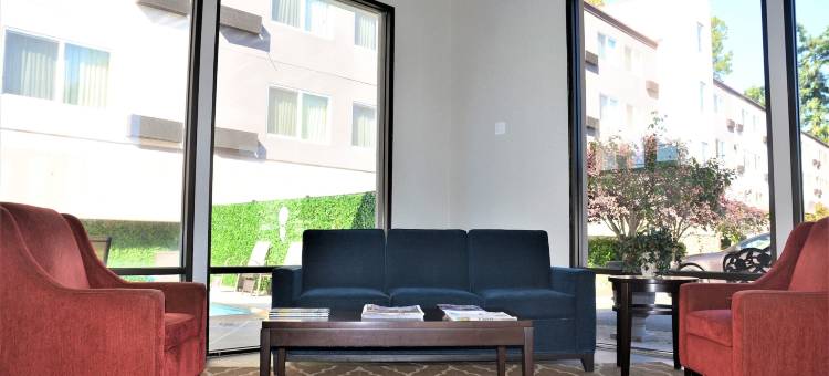 波特兰西 - 比弗顿舒适套房酒店(Comfort Inn & Suites Beaverton - Portland West)图片