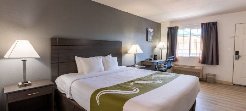 新月市红木海岸品质套房酒店(Quality Inn & Suites Crescent City Redwood Coast)图片