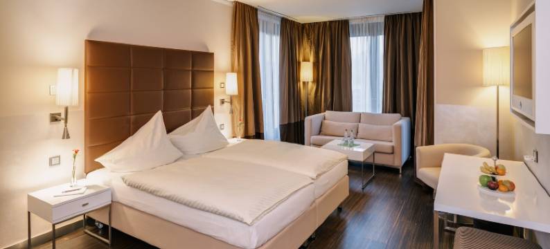 艾贝哈迪斯瓦瑟酒店(Hotel Eberhards am Wasser)图片