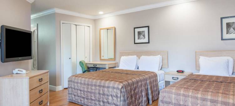 南旧金山/奥伊斯特角机场戴斯酒店(Days Inn by Wyndham San Francisco S/Oyster Point Airport)图片