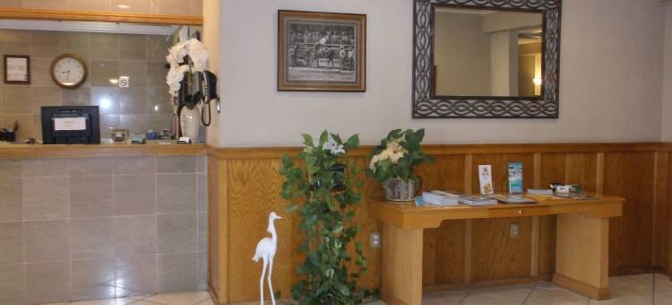 奥基乔比湖温德姆戴斯套房酒店(Days Inn & Suites by Wyndham Lake Okeechobee)图片