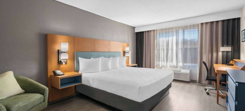 库恩拉匹兹丽怡酒店(Country Inn & Suites by Radisson, Coon Rapids, MN)图片