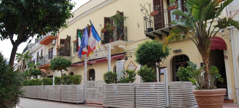 卡萨曼泽拉酒店(Casa Manzella)图片