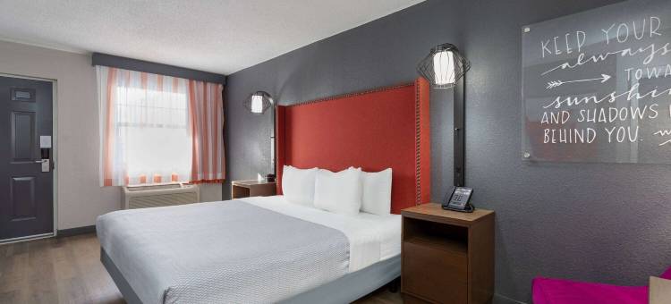 彭萨科拉昆塔温德姆酒店(La Quinta Inn by Wyndham Pensacola)图片