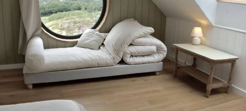 EMBRUNS D'HERBE 慢营地(EMBRUNS D'HERBE SLOW CAMP)图片