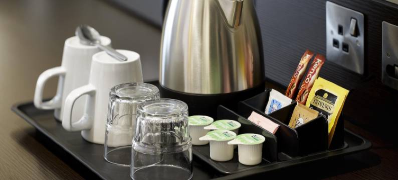 普瑞米尔伦敦托尔沃斯酒店(Premier Inn London Tolworth)图片