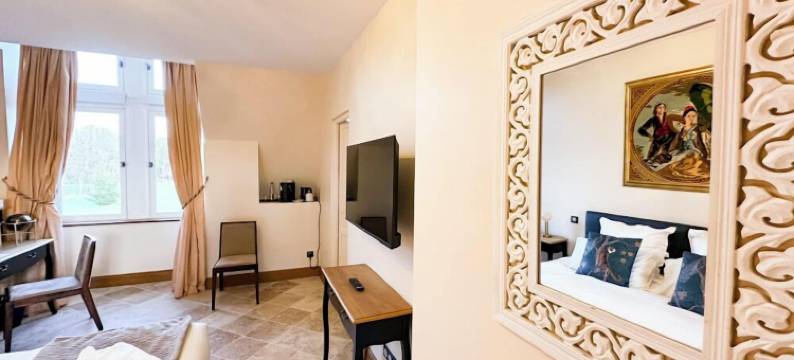 蒂利城堡(Château de Tilly)图片