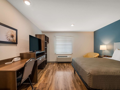 伍德斯普林套房因弗内斯