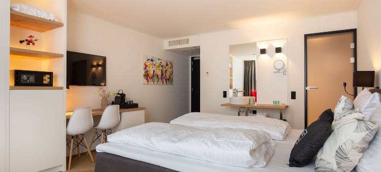 Snoozz酒店(Snoozz Hotels Bolsward Boutique Hotel Zonder Receptie Met Digitale Sleutel)图片