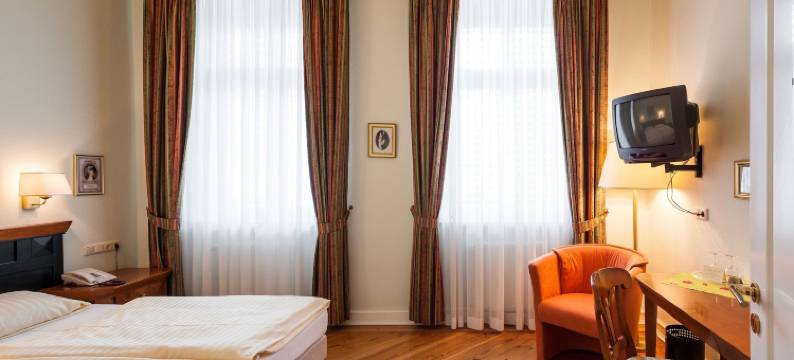 斯高斯加藤酒店(Hotel Garni Schlossgarten)图片