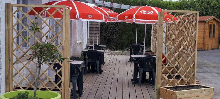 勒玛如里拉伊莱斯酒店(Le Mareuillais Hotel-Restaurant)图片