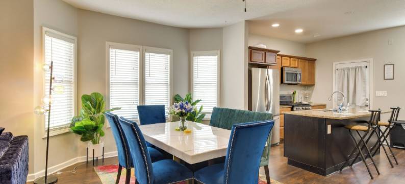 宠物友好型达文波特住宅 - 靠近娱乐场和高尔夫球场(Pet-Friendly Davenport Home - Near Casino and Golf)图片