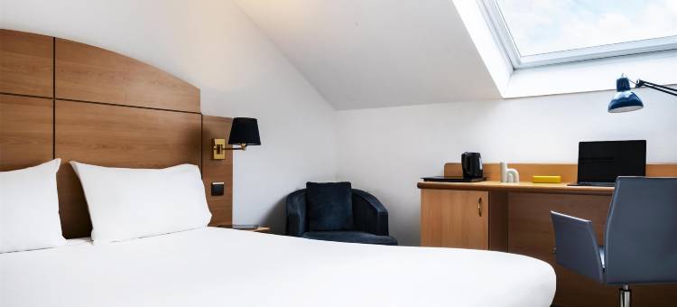 康铂尼蒙特森莱文森特酒店(Campanile Montesson - le VÉSINET)图片