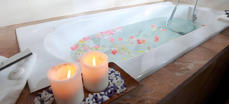 四季河畔酒店(Seasons Riverside Hotel)图片