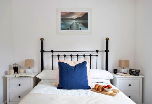 Courtyard Cottage Hotel Overview