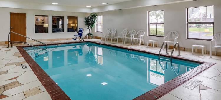 舒适酒店-沃尔科特近达文波特(Comfort Inn Walcott Near Davenport)图片