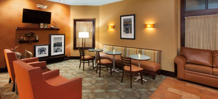 希尔顿欢朋酒店-伯奇朗弗兰肯默斯(Hampton Inn Birch Run/Frankenmuth)图片