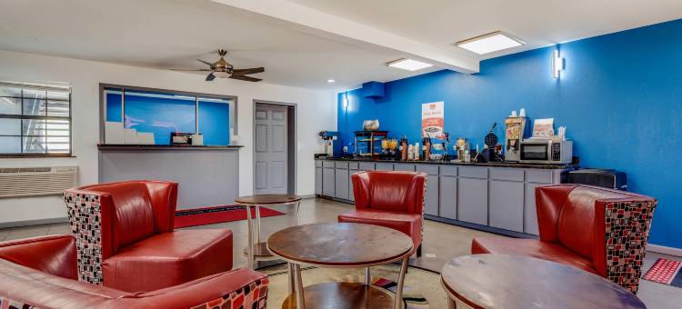 伊克诺套房旅馆(Econo Lodge Inn & Suites)图片