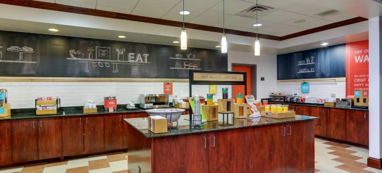 希尔顿欢朋套房酒店-印第安纳波利斯机场(Hampton Inn & Suites Indianapolis-Airport)图片