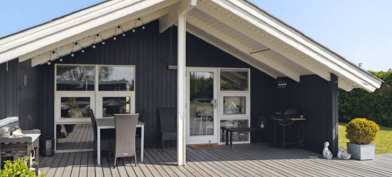 "Nilsa" - 400m from the Sea图片