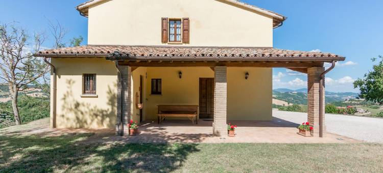 Holiday Home in Urbania with Hill Views图片