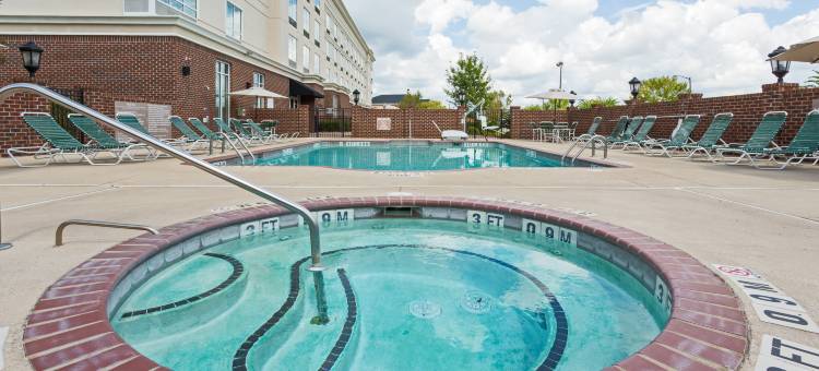 Holiday Inn 斯泰茨伯勒的大学区(Holiday Inn STATESBORO-UNIVERSITY AREA by IHG)图片