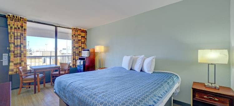 罗德威酒店(Capital O Travelers Inn Lawton Fort Sill)图片