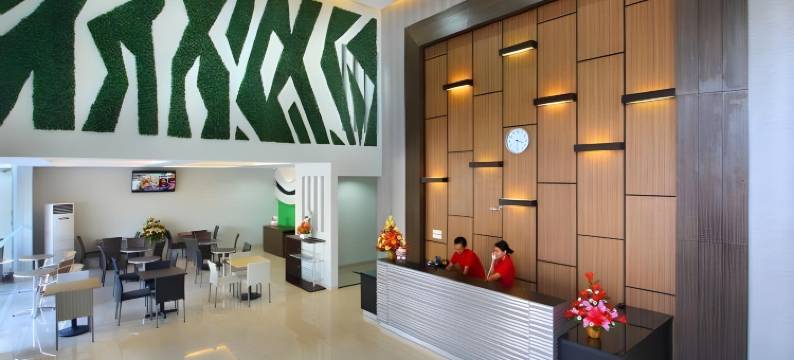 三宝垄邦利马苏米酒店(Sumi Hotel Simpang Lima Semarang)图片
