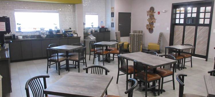 迪凯特呗盟套房酒店(Baymont by Wyndham Decatur)图片