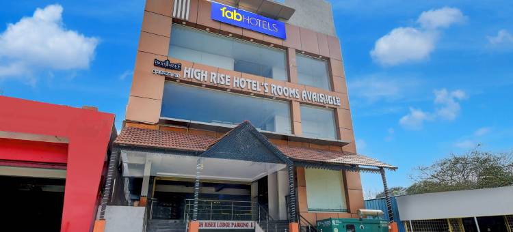 Fabhotel 高层近机场(FabHotel High Rise Near Airport)图片