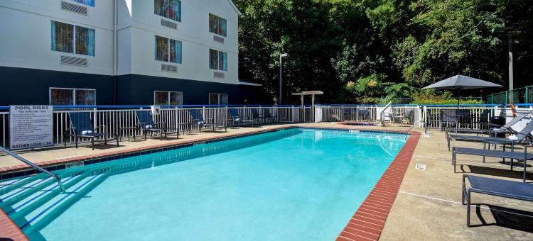 亚特兰大肯纳瑟万枫套房酒店(Fairfield Inn & Suites Atlanta Kennesaw)图片