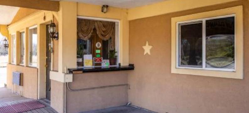 Capital O 克莱本 TX 的 Western Inn(Western Inn by Capital O Cleburne TX)图片