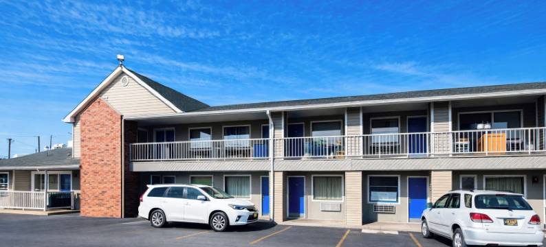 粮谷I-70号美洲最佳价值酒店(Americas Best Value Inn-Grain Valley/I-70 Exit 24)图片