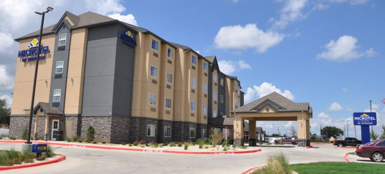 拉伯克温德姆麦客达套房酒店(Microtel Inn & Suites by Wyndham Lubbock)图片