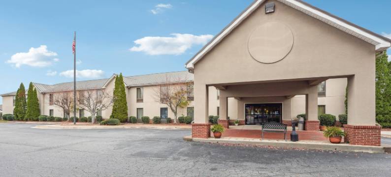 多森维尔的品质套房酒店(Quality Inn & Suites)图片