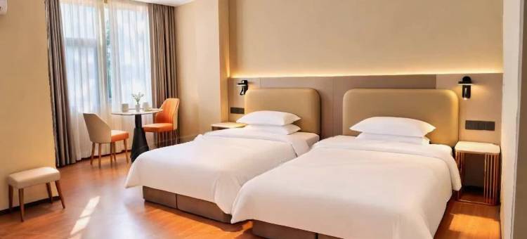 东兴金海湾酒店(万尾金滩店)图片