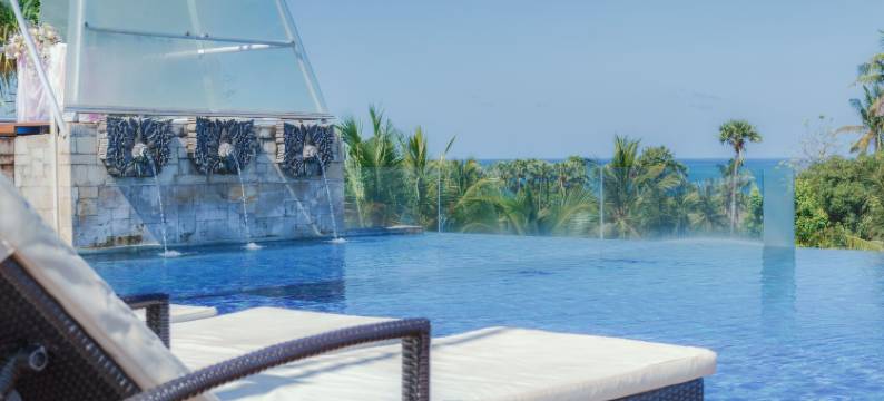 金巴兰海滩福克斯酒店(Fox Hotel Jimbaran Beach Bali)图片