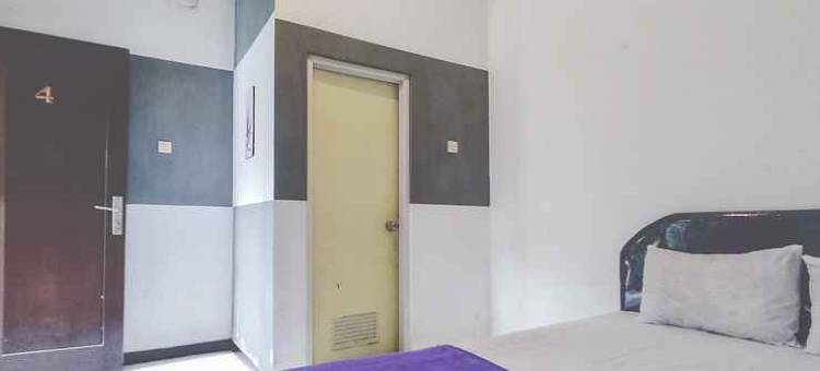 卡尔蒂尼旅馆-近阿伦阿伦普罗博林戈(Kartini Guest House Near Alun Alun Probolinggo)图片