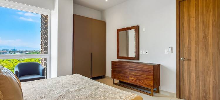 靠近海洋的五楼公寓，带无边际屋顶泳池、阳台、洗衣机/烘干机(5th-floor apt Near the Ocean With Infinity Rooftop Pool, Balcony, Washer/dryer)图片