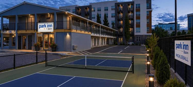 Park Inn 由 Radisson，盐湖城市中心(Motel 6 Salt Lake City, UT - Downtown)图片